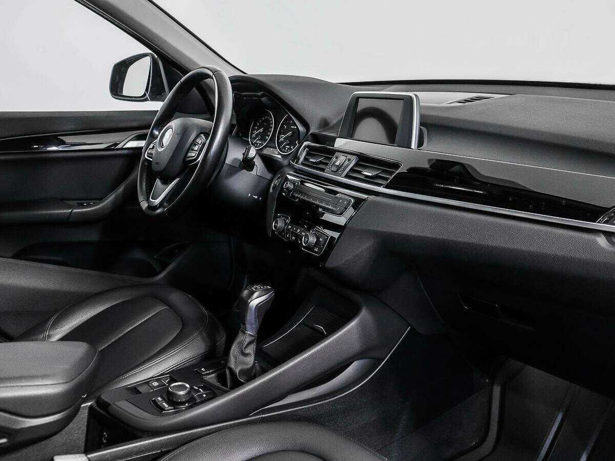 Б/У БМВ Икс1 2016 года. Фото: #8