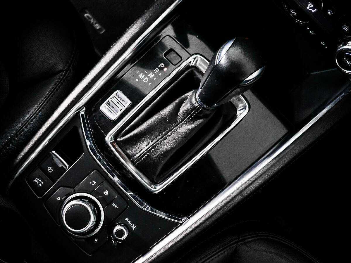 Б/У Мазда Ц-Икс-5 2017 года. Фото: #11