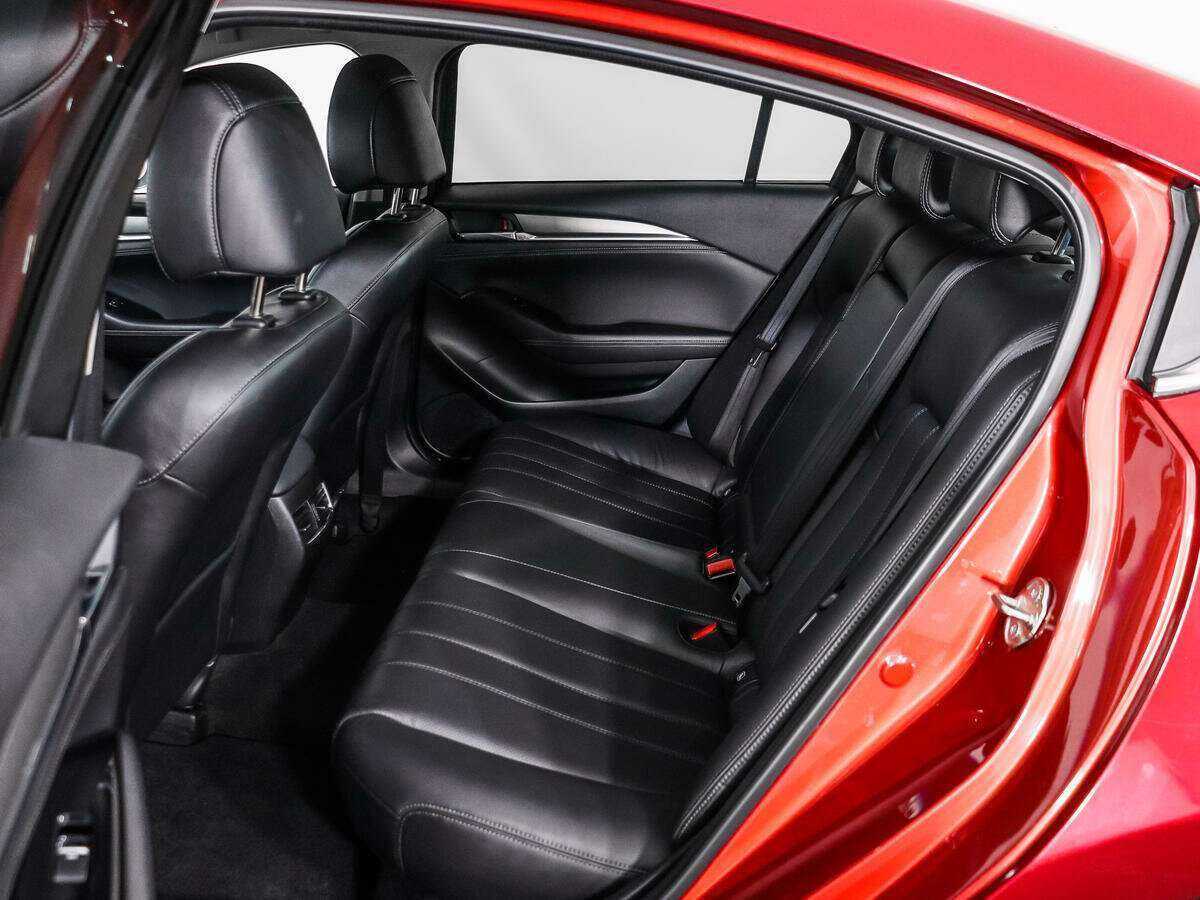 Б/У Мазда 6 2018 года. Фото: #11