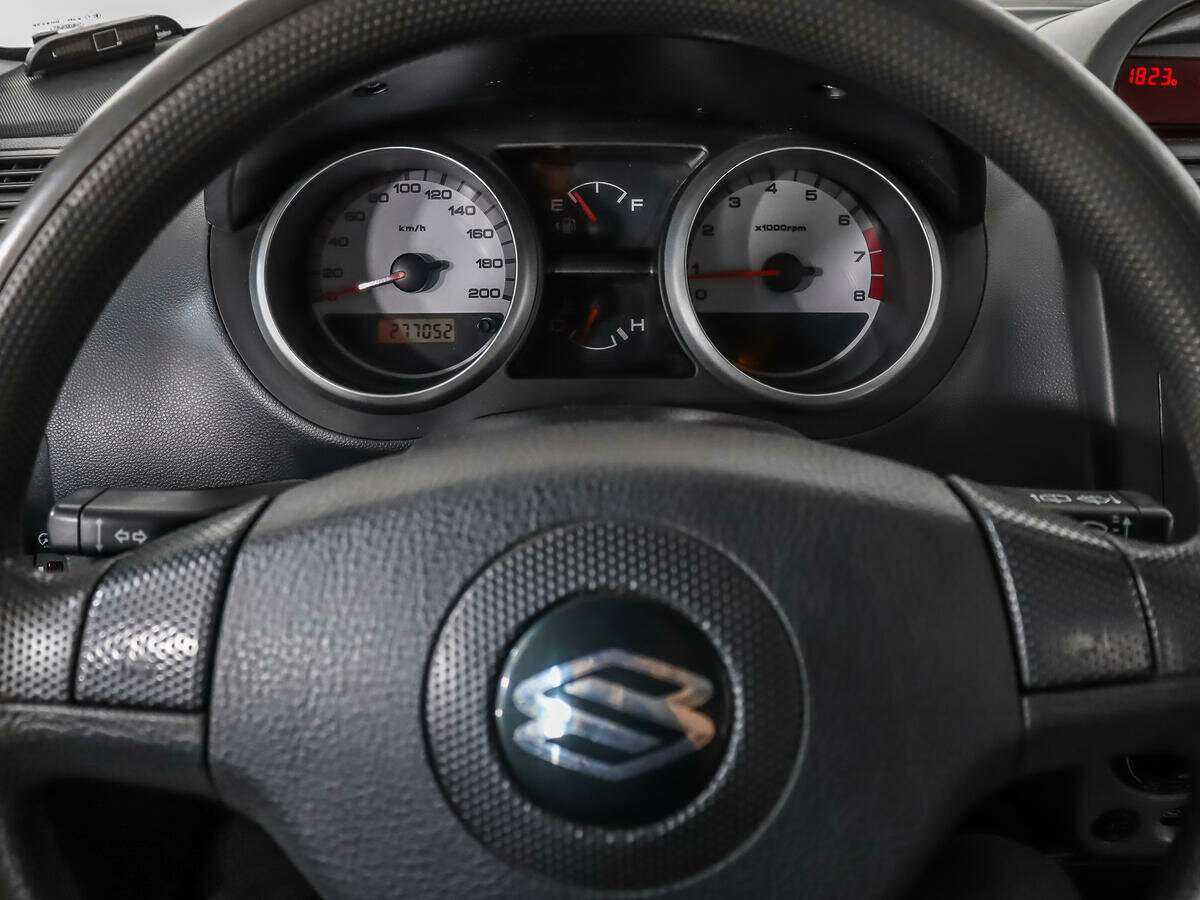 Б/У Сузуки Игнис 2007 года. Фото: #16