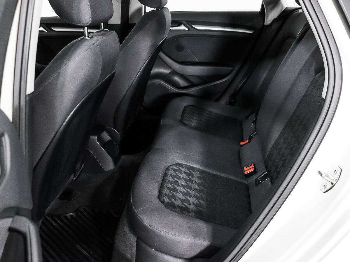 Б/У Ауди А3 2014 года. Фото: #8