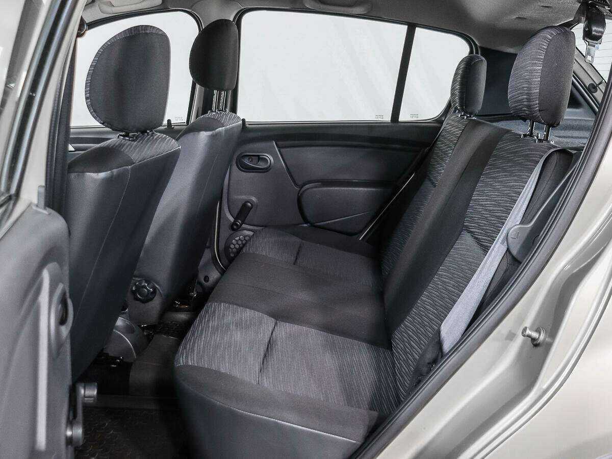 Б/У Рено Сандеро 2010 года. Фото: #9