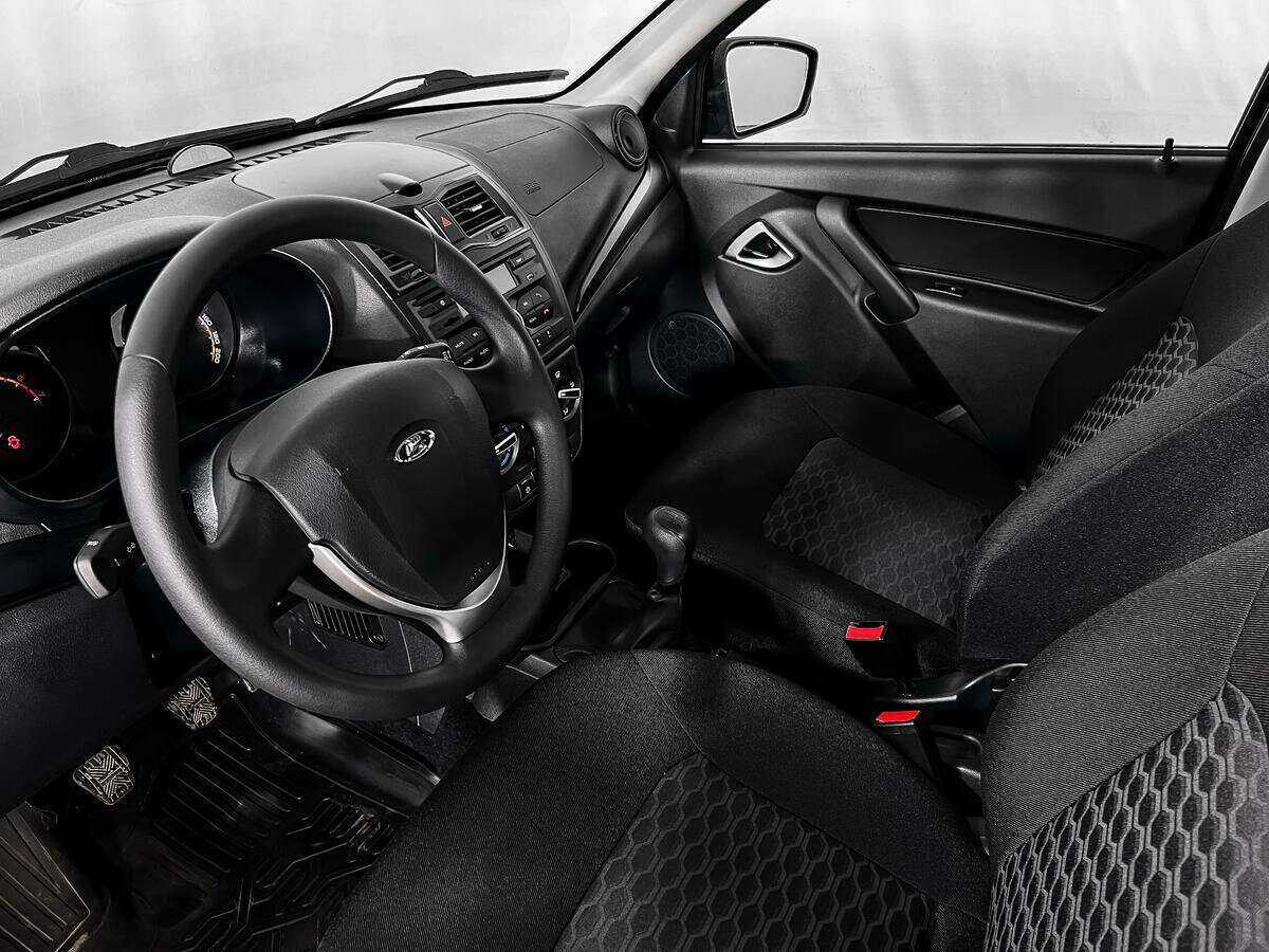 Б/У Лада (ВАЗ) Гранта 2023 года. Фото: #8