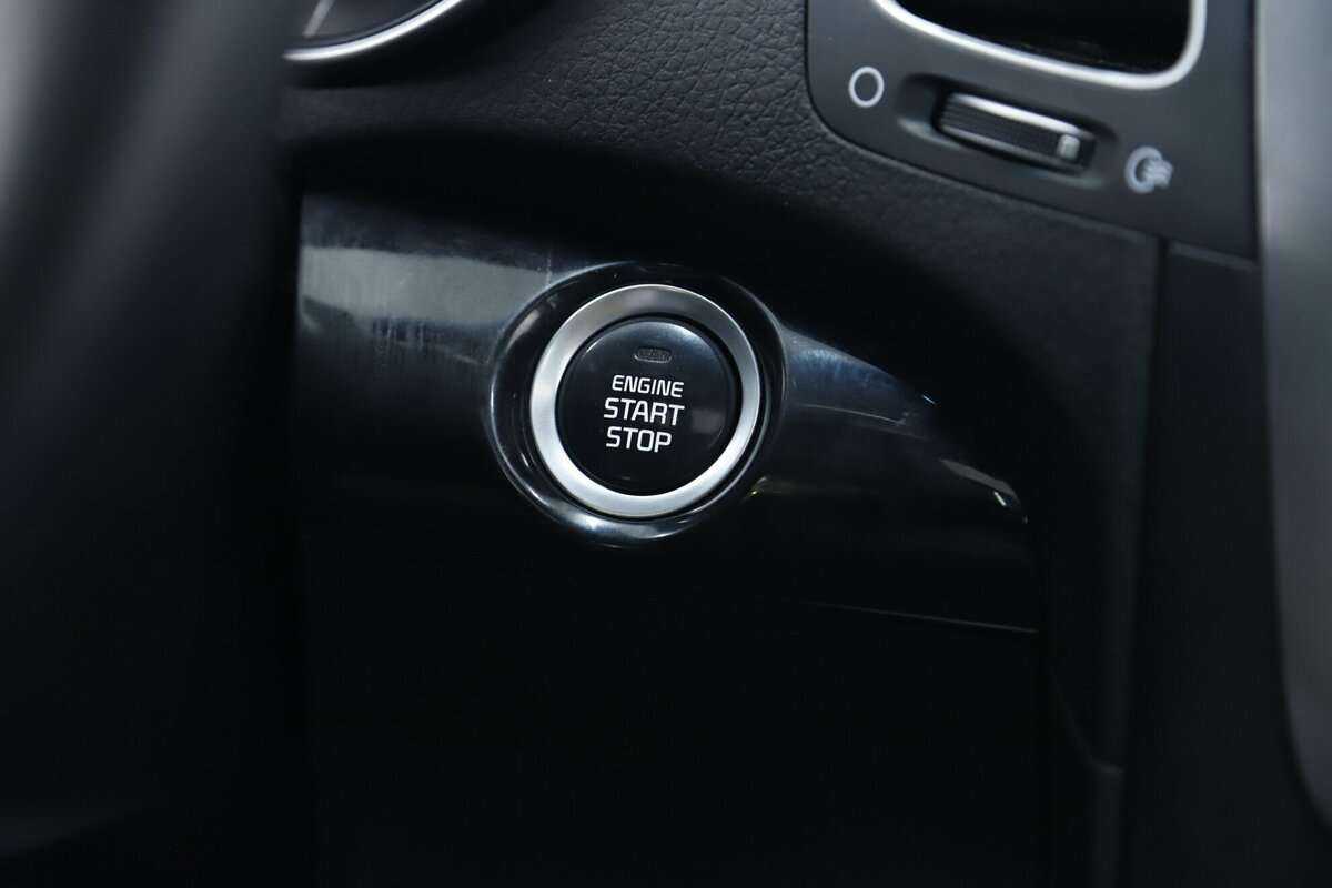 Б/У Киа Соренто 2016 года. Фото: #16