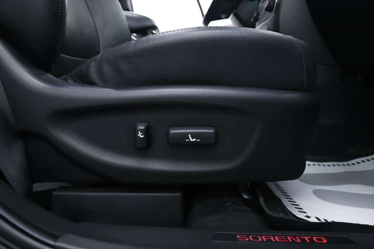 Б/У Киа Соренто 2016 года. Фото: #23