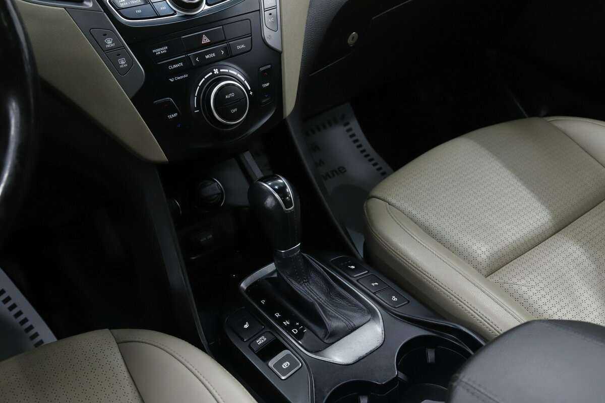 Б/У Хендай Санта Фе 2015 года. Фото: #16