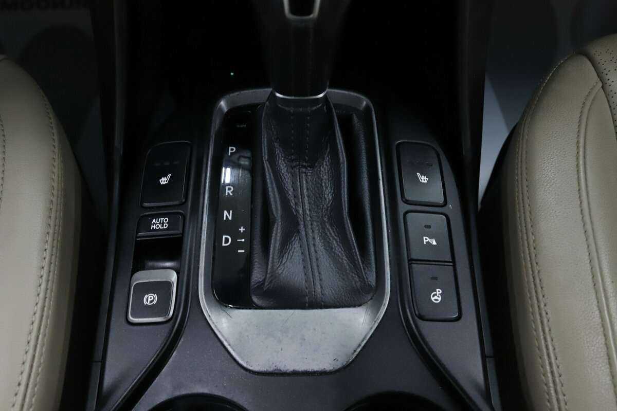 Б/У Хендай Санта Фе 2015 года. Фото: #17