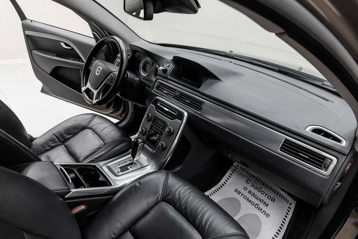 Б/У Вольво ИксЦ70 2011 года. Фото: #12