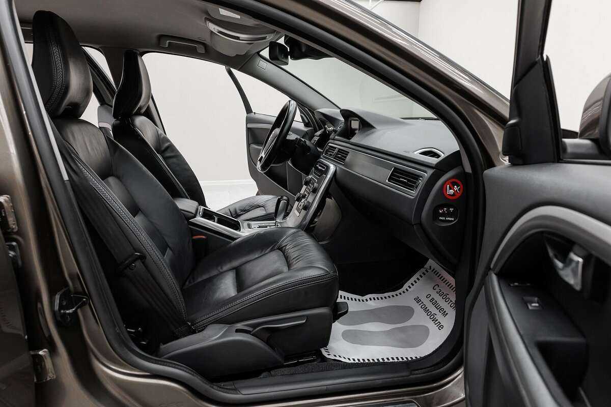 Б/У Вольво ИксЦ70 2011 года. Фото: #13