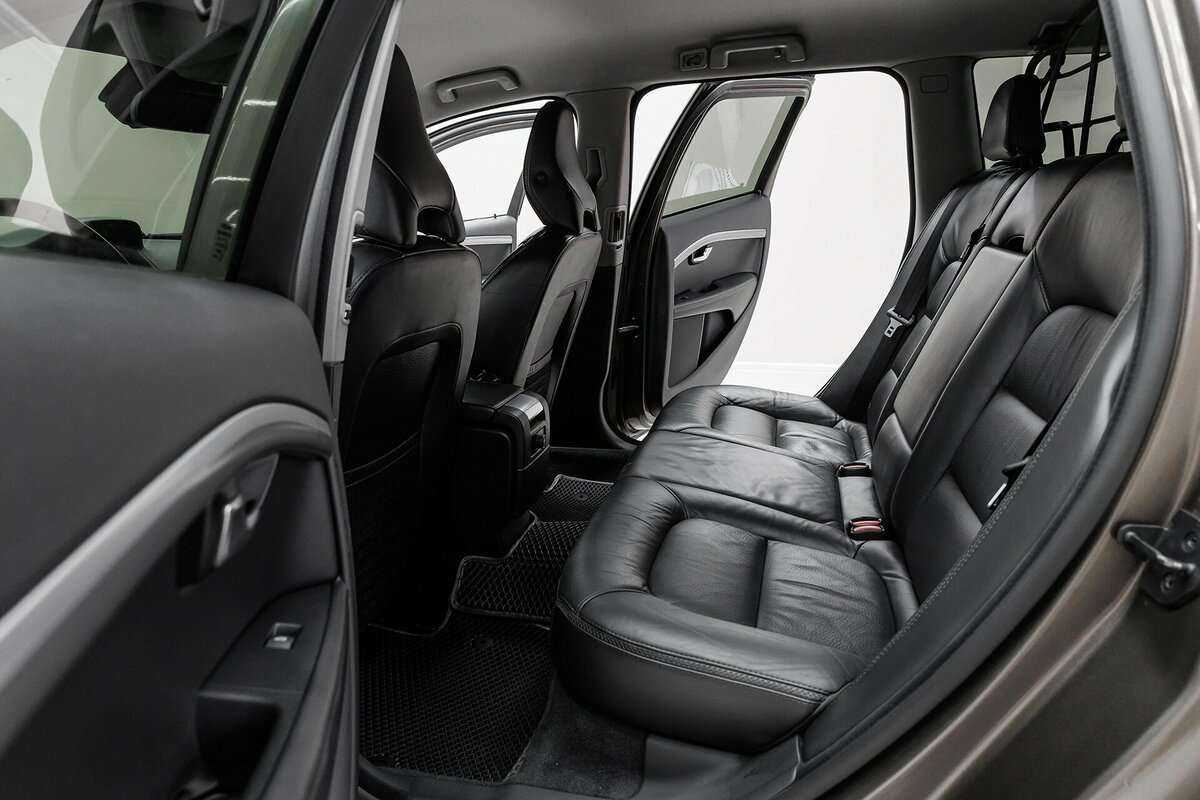 Б/У Вольво ИксЦ70 2011 года. Фото: #15