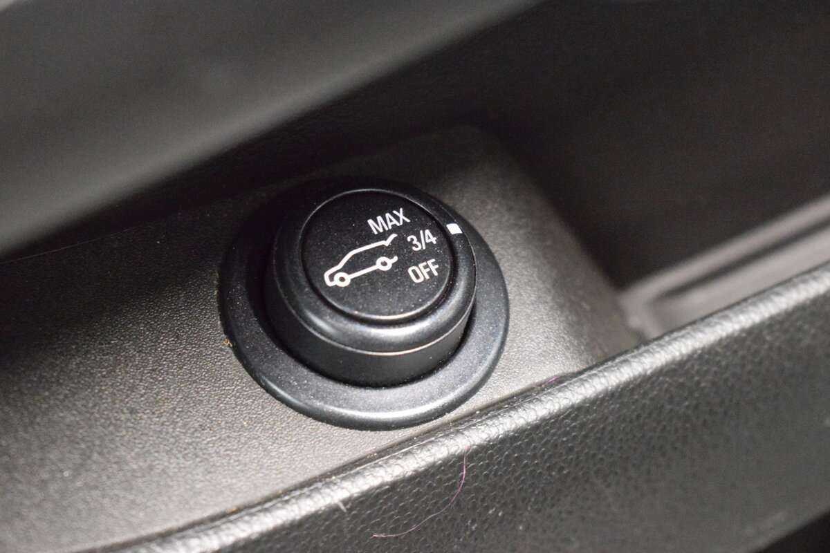 Б/У Кадиллак СРХ 2013 года. Фото: #8