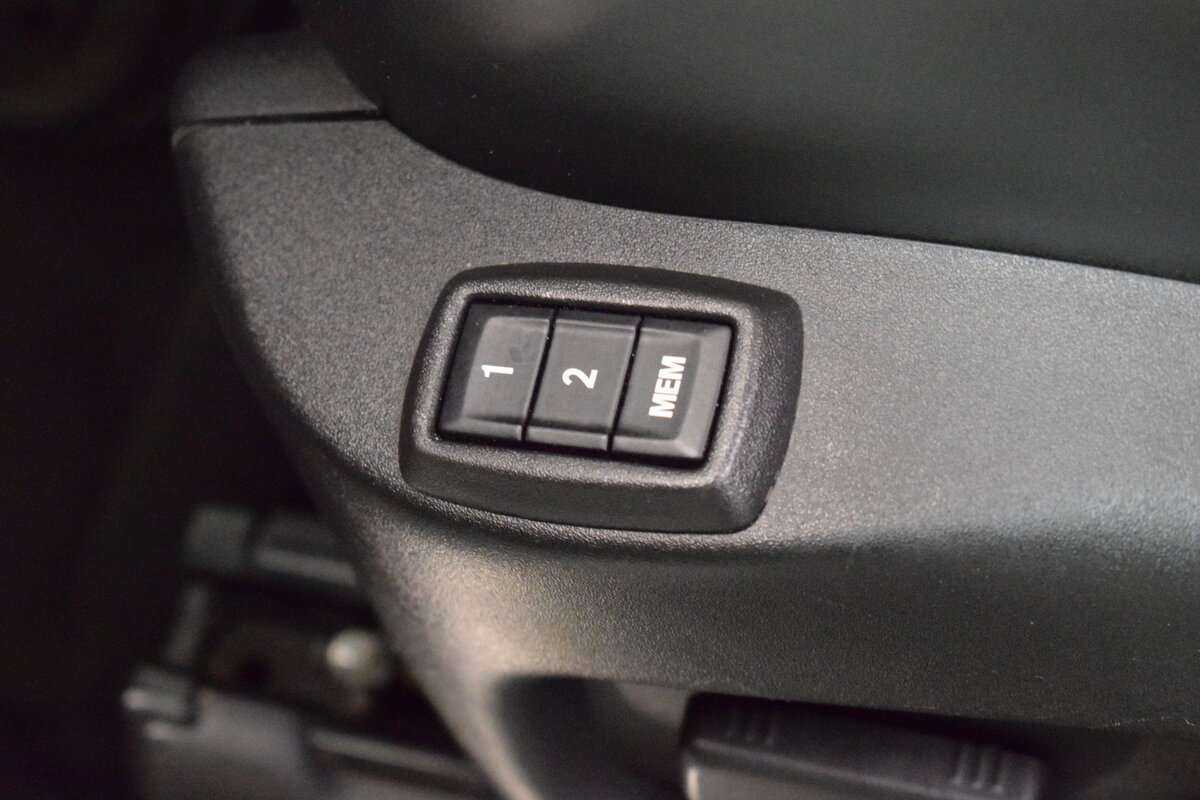 Б/У Кадиллак СРХ 2013 года. Фото: #10