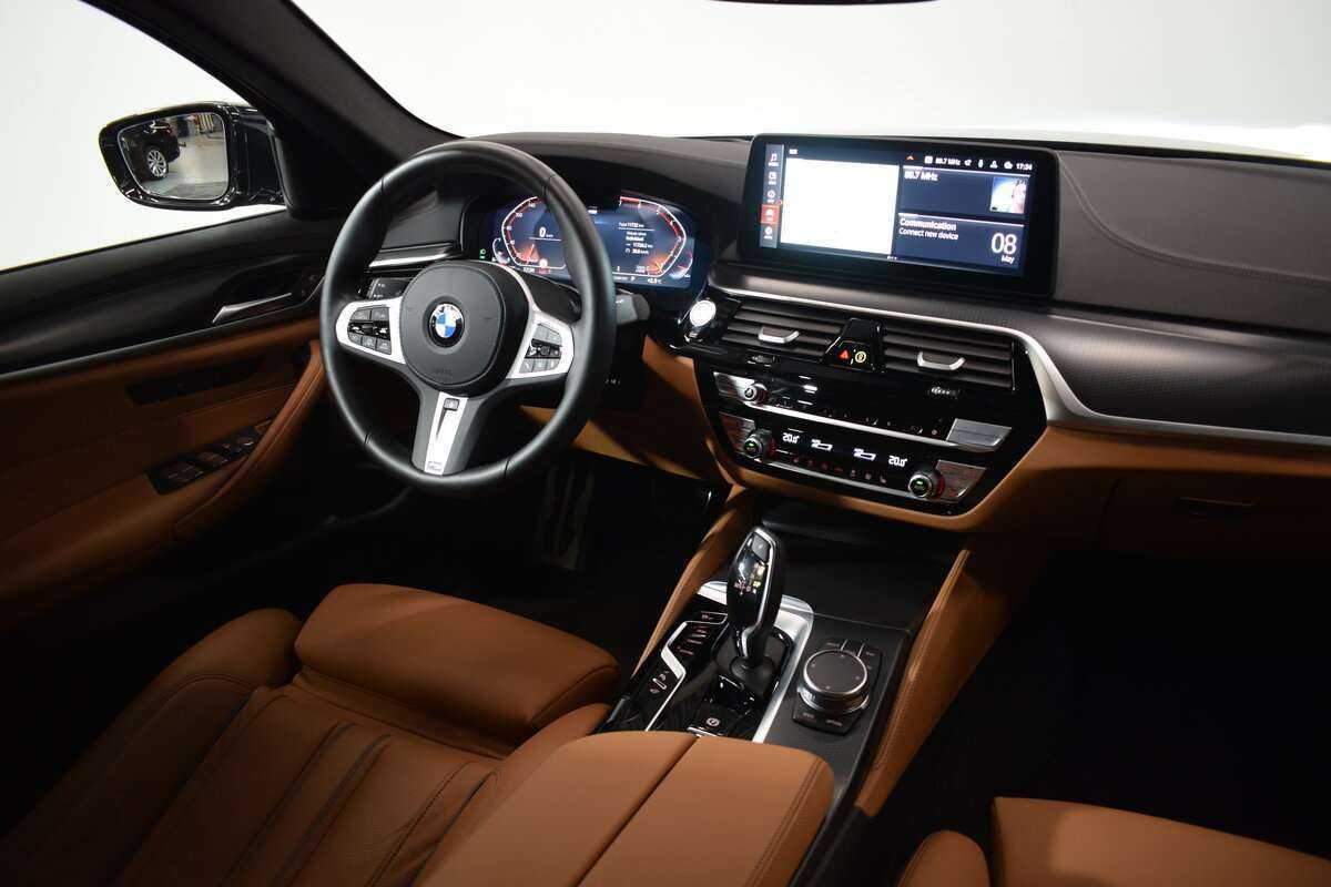 Б/У БМВ 5 серии 2023 года. Фото: #9