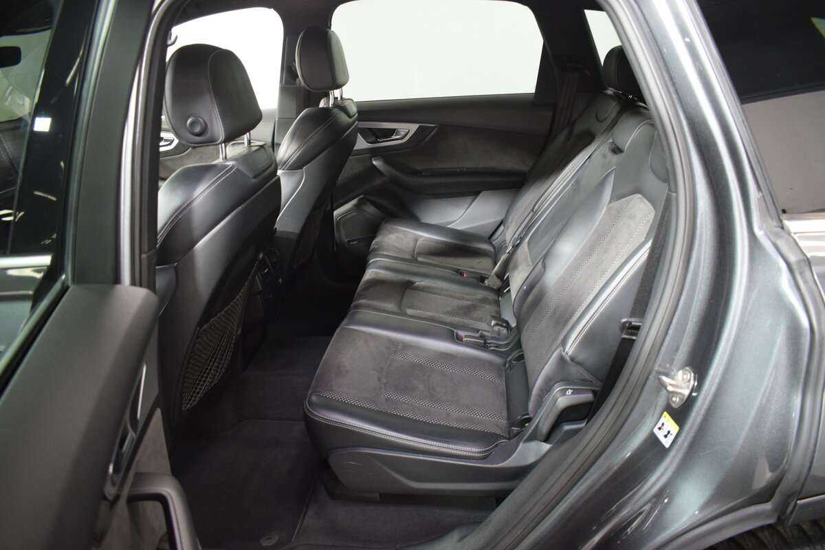 Б/У Ауди К7 2016 года. Фото: #12