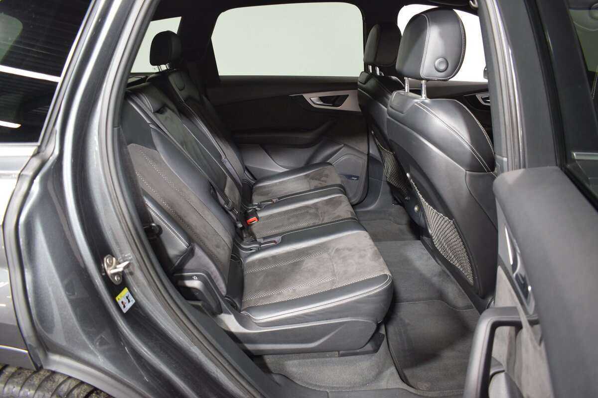 Б/У Ауди К7 2016 года. Фото: #14