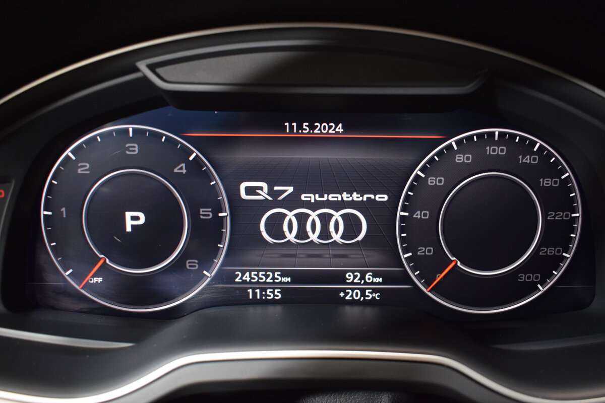 Б/У Ауди К7 2016 года. Фото: #17