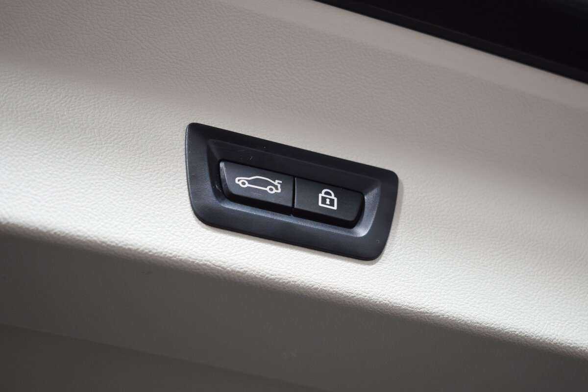 Б/У БМВ Икс3 2021 года. Фото: #6