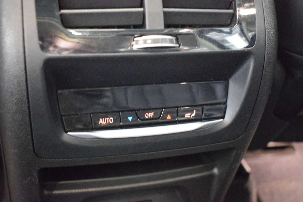 Б/У БМВ Икс3 2021 года. Фото: #11