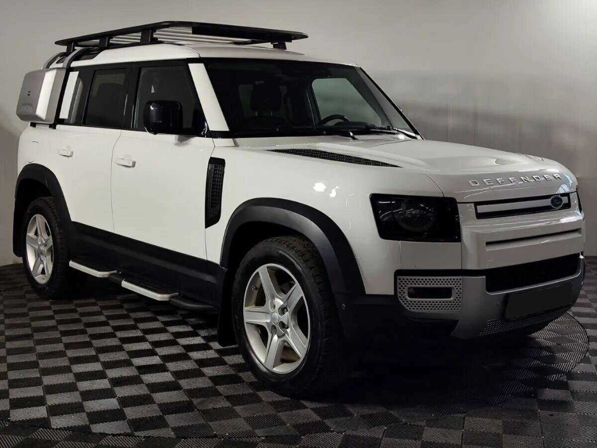 Б/У Лэнд Ровер Дефендер 2021 года. Фото: #1