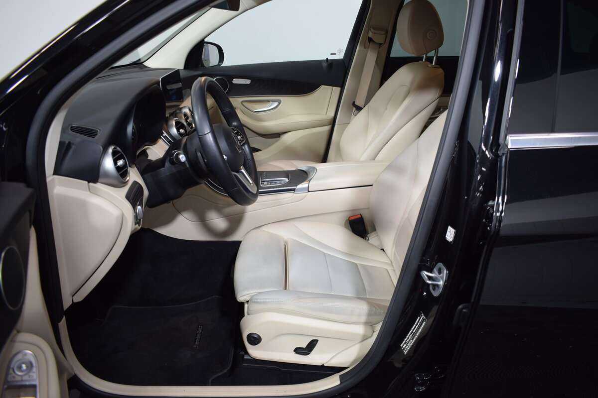 Б/У Мерседес-Бенц ГЛЦ 2021 года. Фото: #6