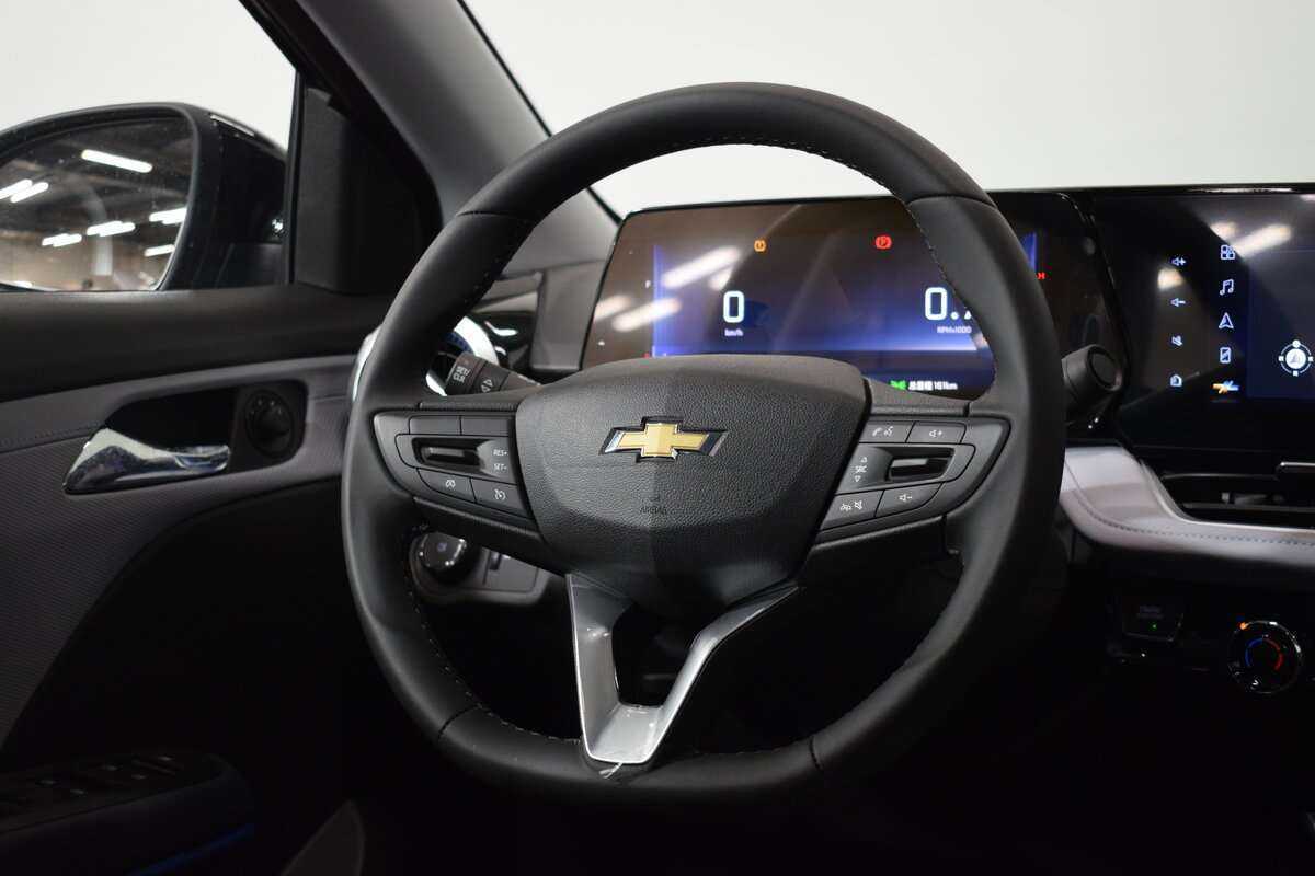 Б/У Шевроле Монза 2023 года. Фото: #8