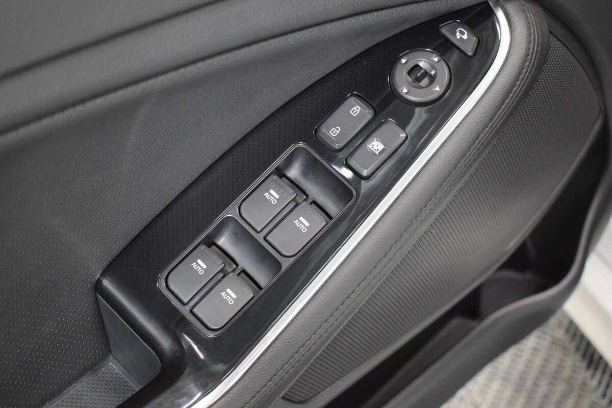 Б/У Киа Оптима 2015 года. Фото: #5