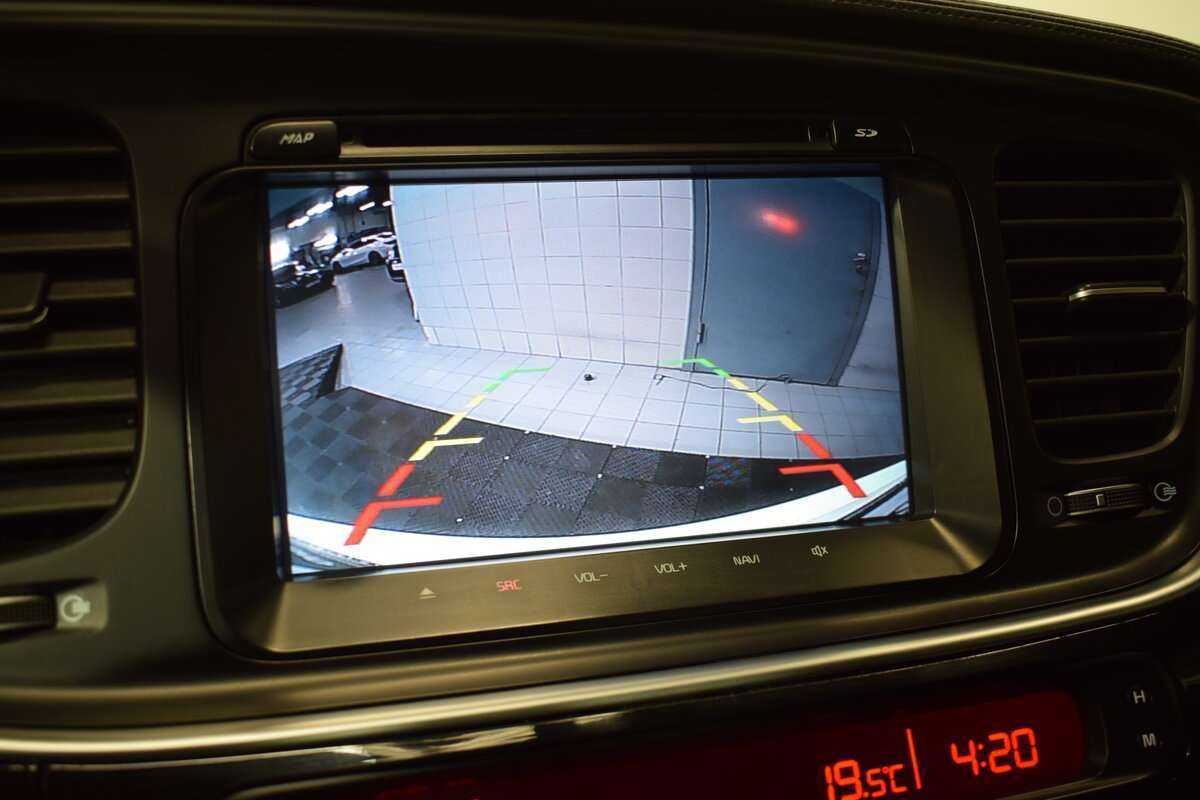 Б/У Киа Оптима 2015 года. Фото: #18