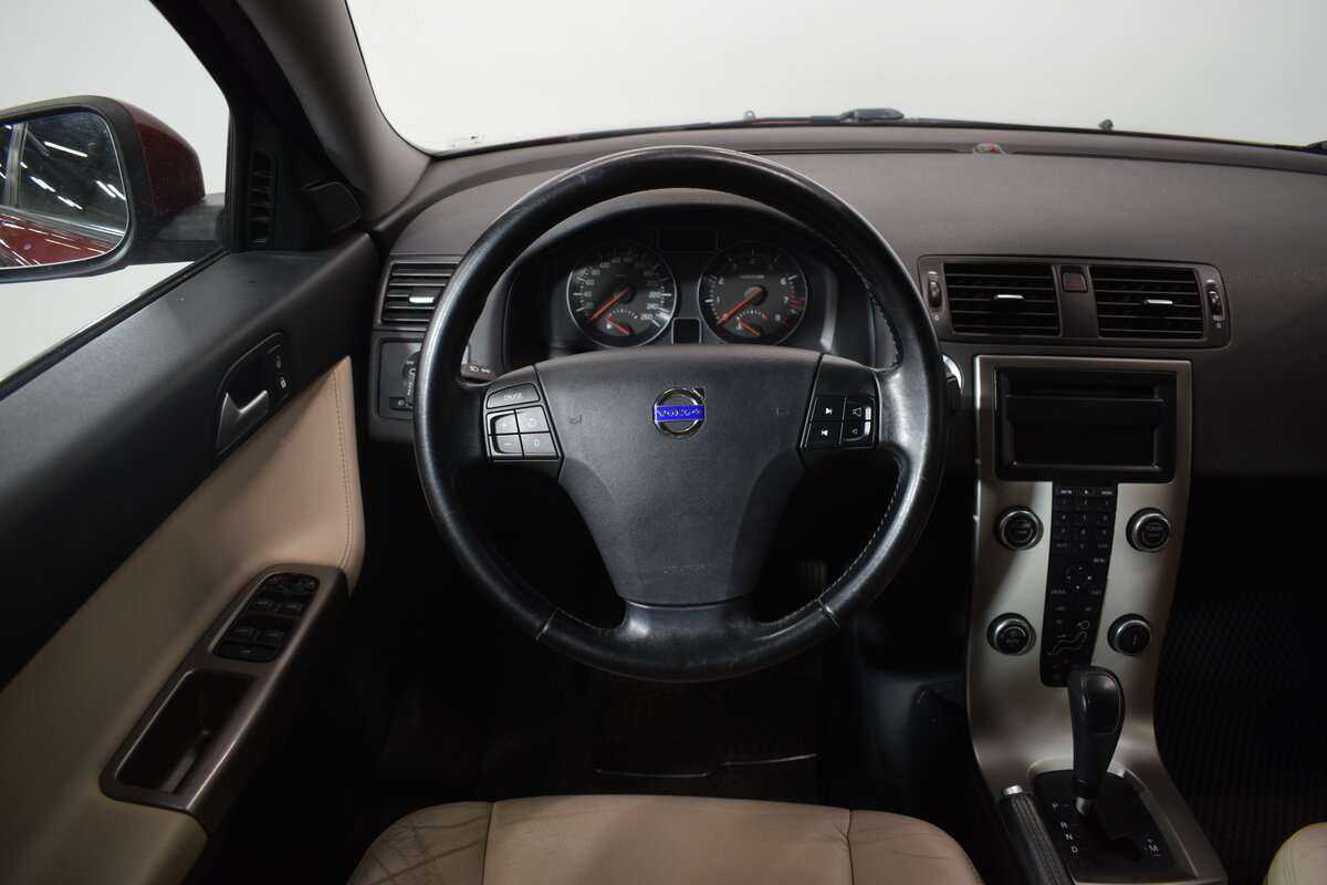 Б/У Вольво С40 2010 года. Фото: #5