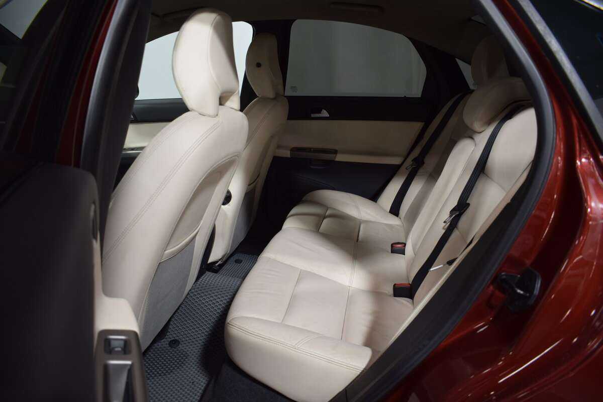 Б/У Вольво С40 2010 года. Фото: #7