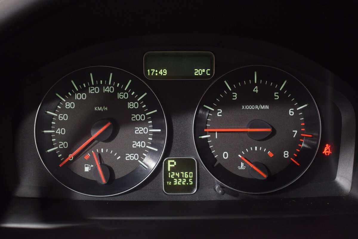 Б/У Вольво С40 2010 года. Фото: #11