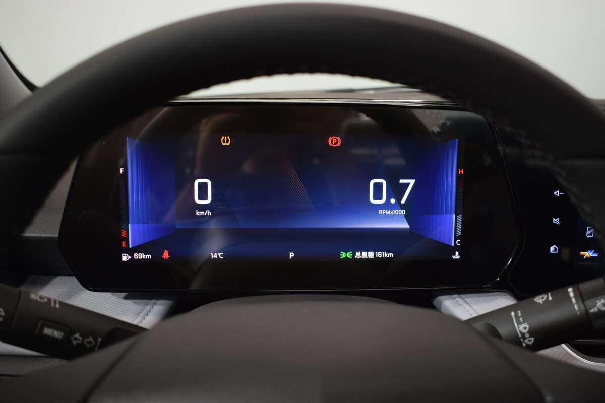 Б/У Шевроле Монза 2023 года. Фото: #19