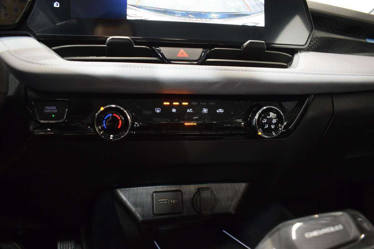 Б/У Шевроле Монза 2023 года. Фото: #21