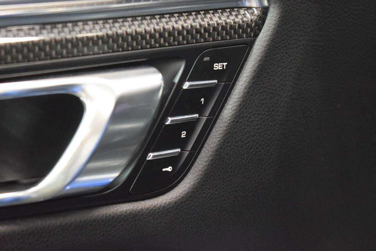 Б/У Порш Макан 2015 года. Фото: #7