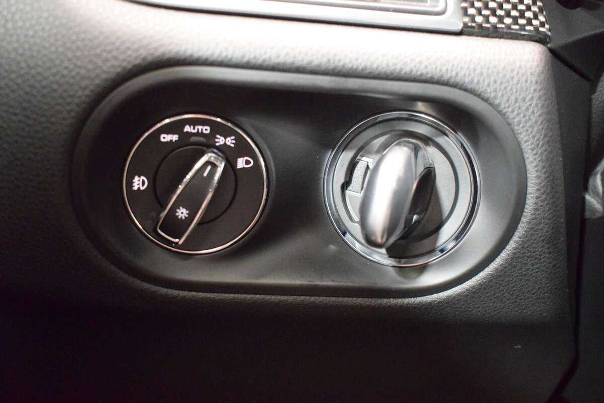 Б/У Порш Макан 2015 года. Фото: #17