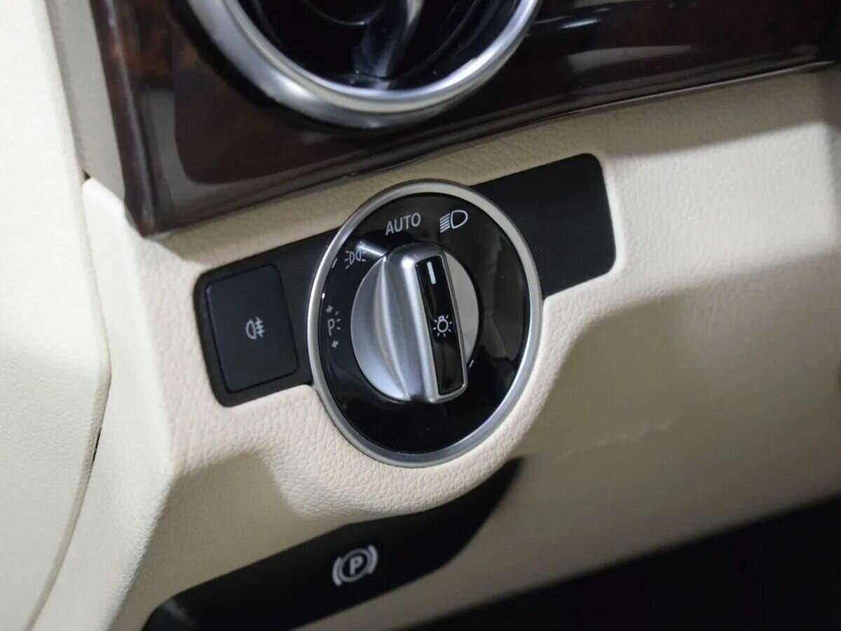 Б/У Мерседес-Бенц ГЛК-Класс 2013 года. Фото: #6