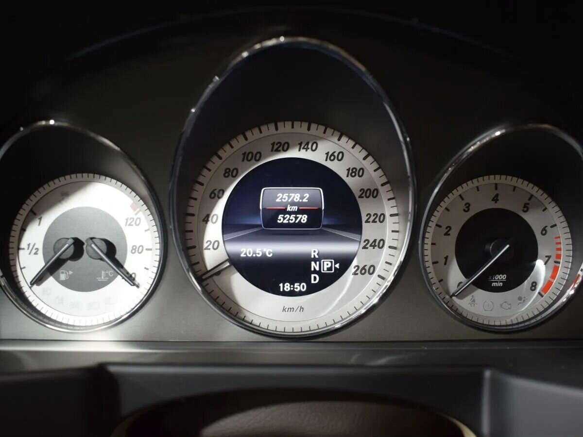 Б/У Мерседес-Бенц ГЛК-Класс 2013 года. Фото: #13