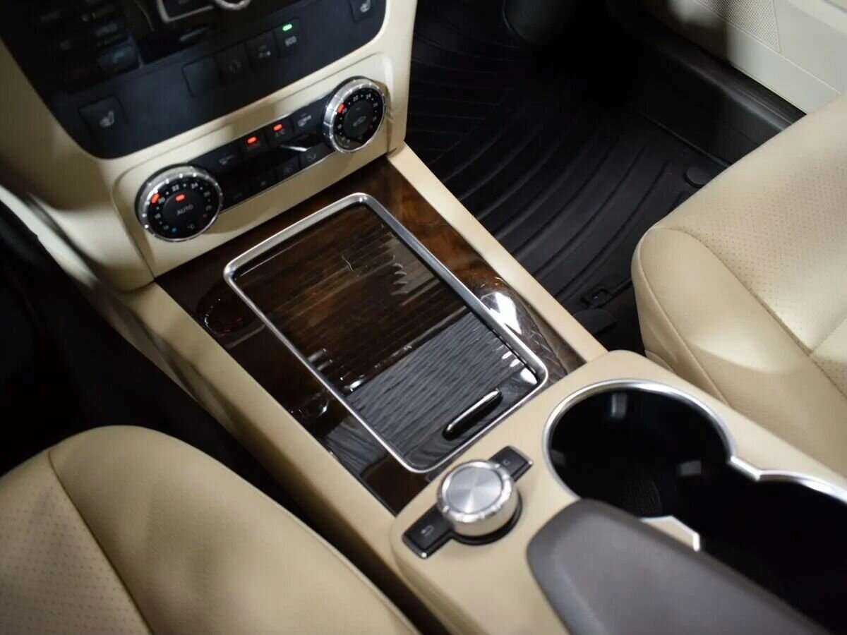 Б/У Мерседес-Бенц ГЛК-Класс 2013 года. Фото: #17