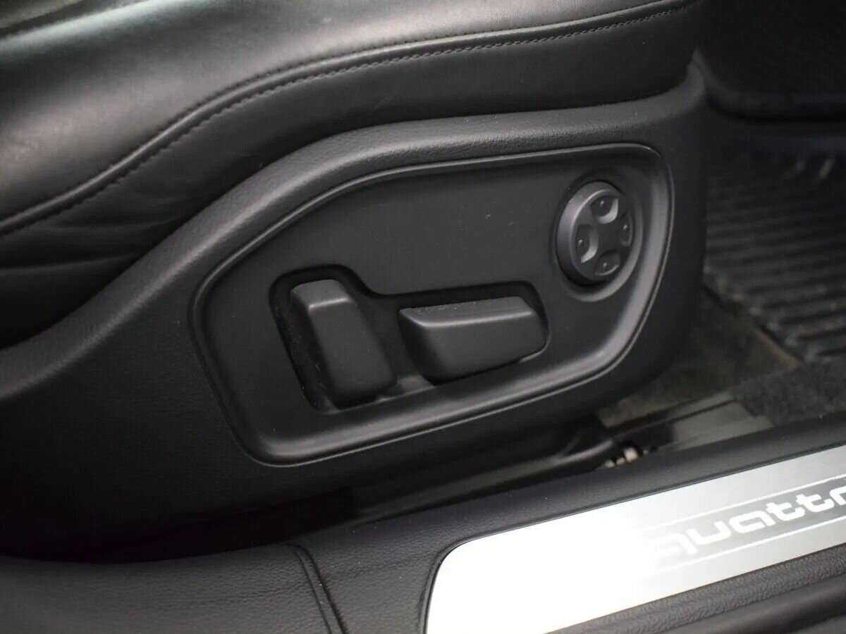 Б/У Ауди А8 2015 года. Фото: #25