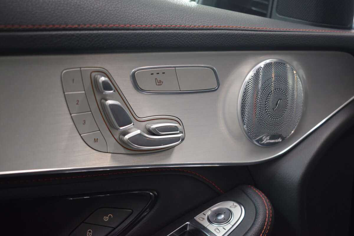 Б/У Мерседес-Бенц ГЛЦ Купе АМГ 2020 года. Фото: #8