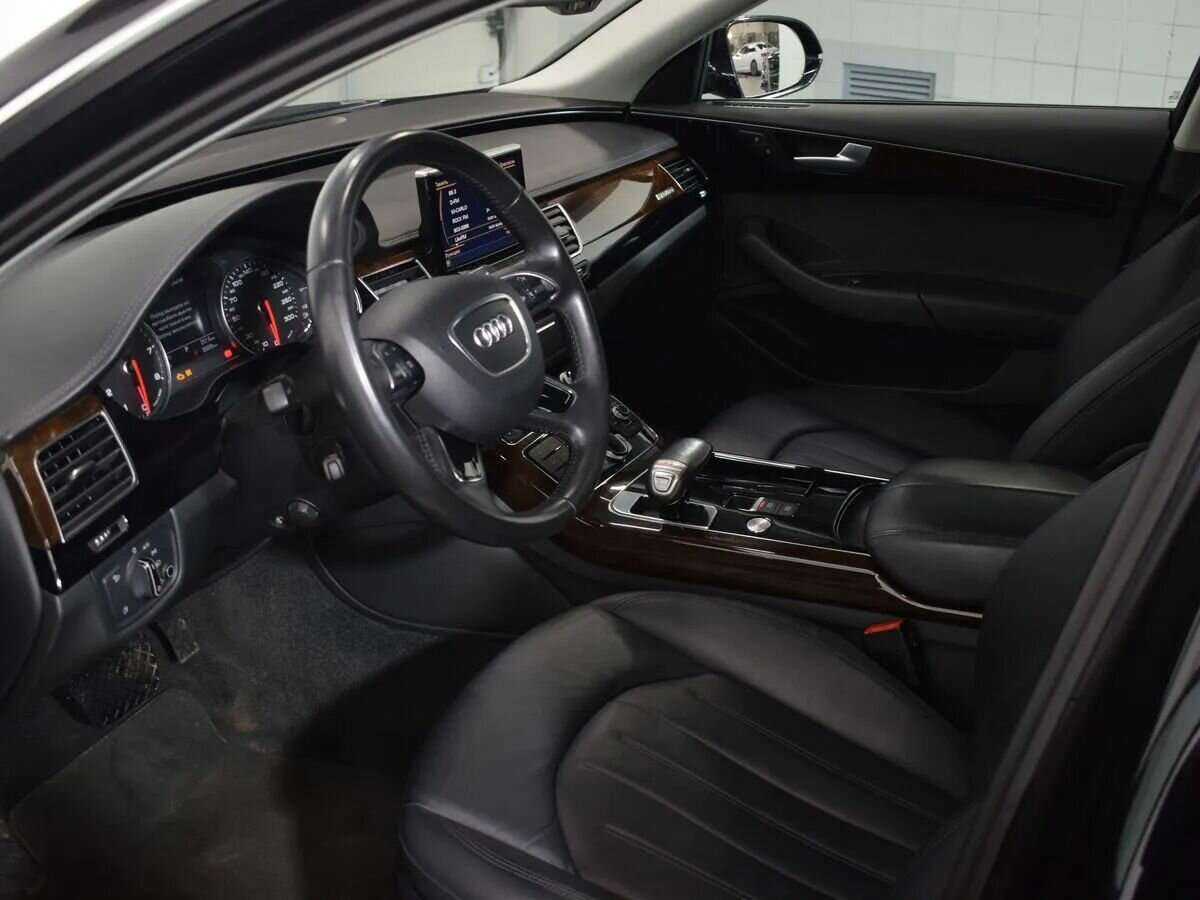 Б/У Ауди А8 2015 года. Фото: #4