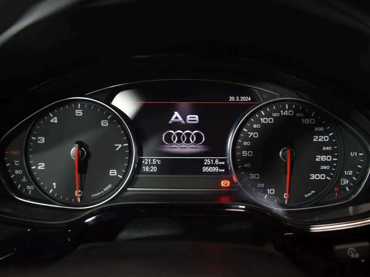 Б/У Ауди А8 2015 года. Фото: #11