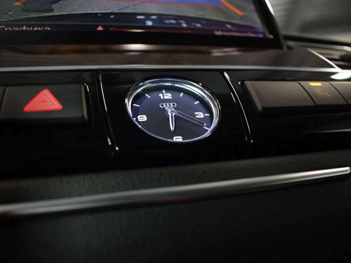 Б/У Ауди А8 2015 года. Фото: #15