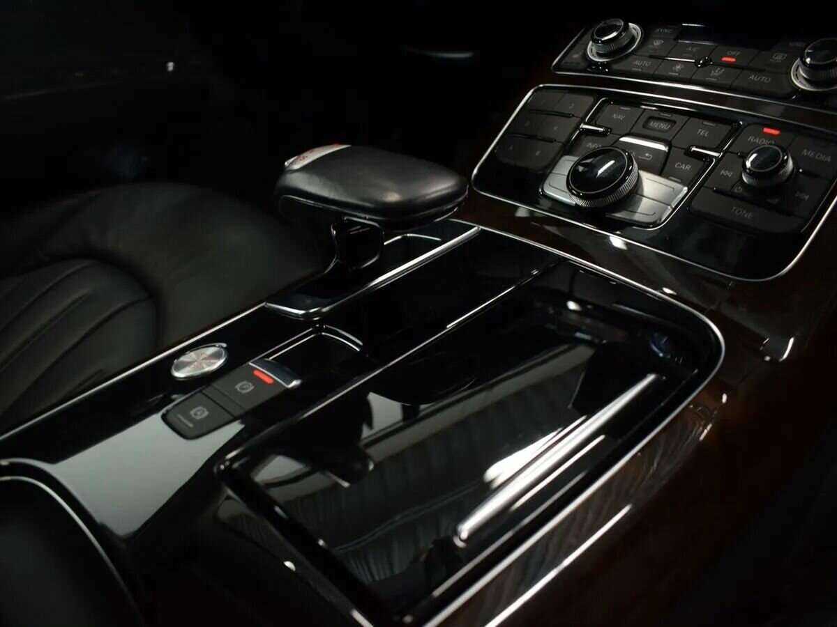 Б/У Ауди А8 2015 года. Фото: #16