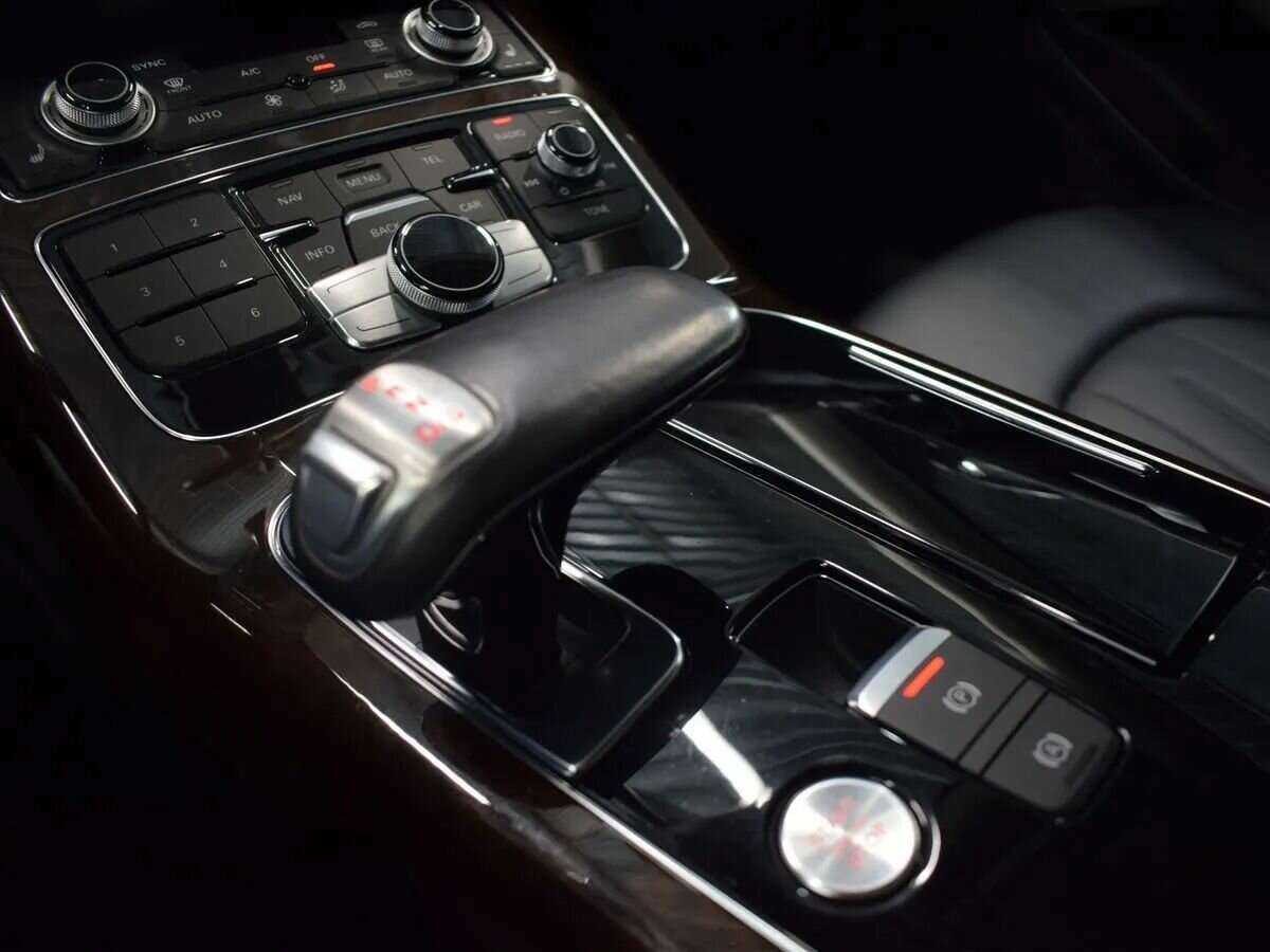 Б/У Ауди А8 2015 года. Фото: #17