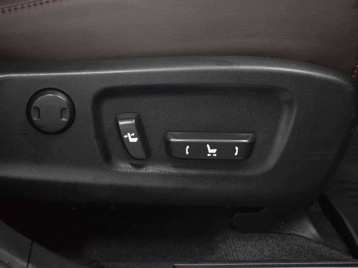 Б/У Лексус Р-Икс 2020 года. Фото: #13