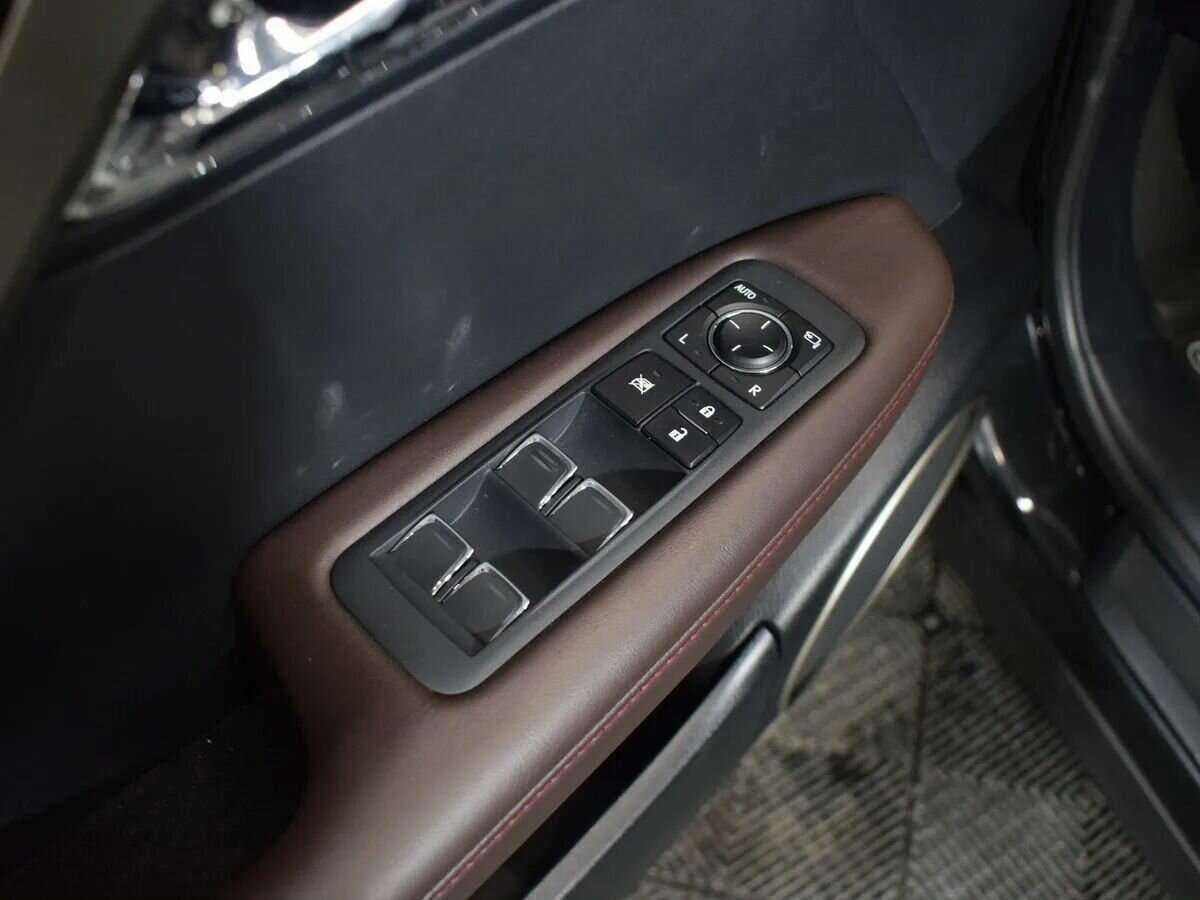 Б/У Лексус Р-Икс 2020 года. Фото: #16