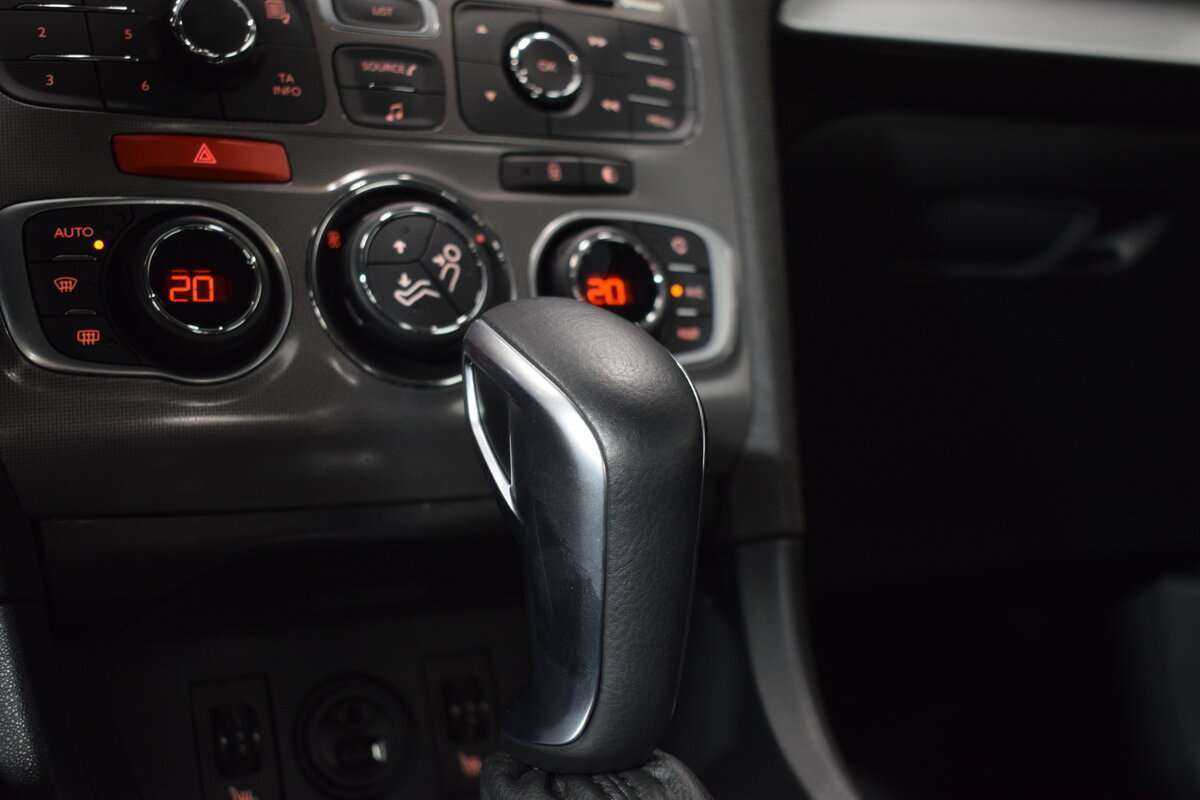 Б/У Ситроен Ц4 2020 года. Фото: #21