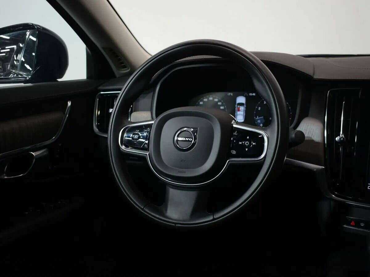 Б/У Вольво С90 2021 года. Фото: #9