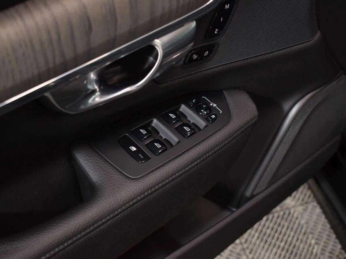 Б/У Вольво С90 2021 года. Фото: #15