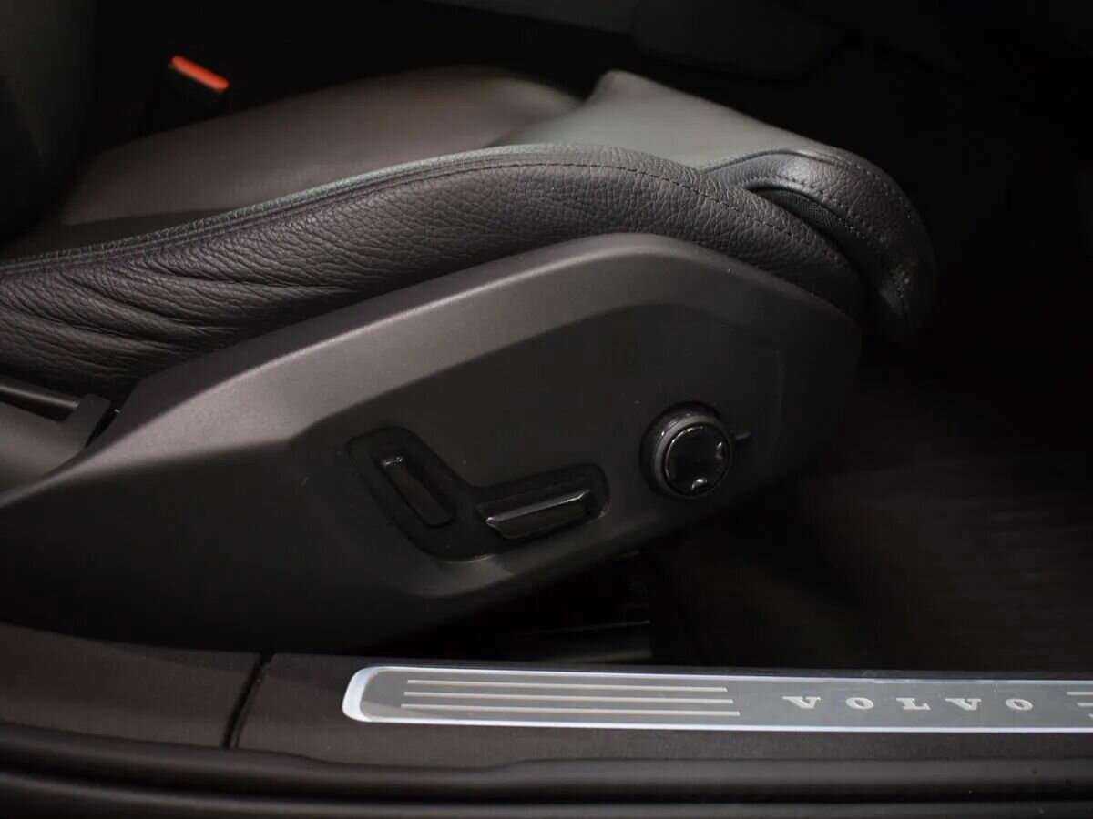 Б/У Вольво С90 2021 года. Фото: #18